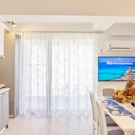 Διαμέρισμα Roapart Riva Studiouri Si 2-3 Cu -parcare Privata *