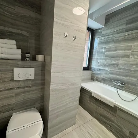Roapart Riva Studiouri Si 2-3 Cu -parcare Privata Apartment