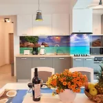 Apartment Roapart Riva Studiouri Si 2-3 Cu -parcare Privata