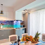 Apartament Roapart Riva Studiouri Si 2-3 Cu -parcare Privata *