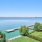 Apartament Roapart Riva Studiouri Si 2-3 Cu -parcare Privata *