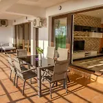 Apartment Roapart Riva Studiouri Si 2-3 Cu -parcare Privata