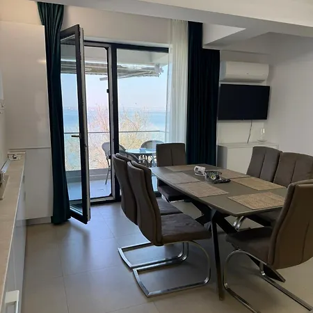 Roapart Riva Studiouri Si 2-3 Cu -parcare Privata