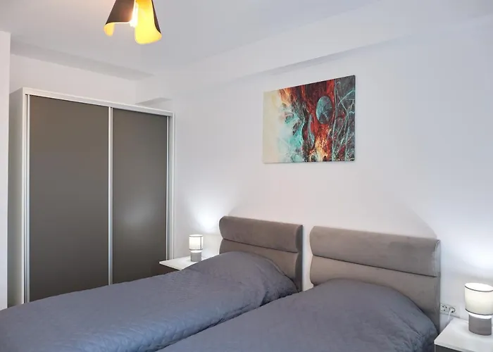 아파트 Roapart Riva Studiouri Si 2-3 Cu -parcare Privata