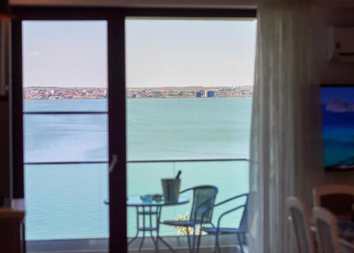 아파트 Roapart Riva Studiouri Si 2-3 Cu -parcare Privata 마마이아