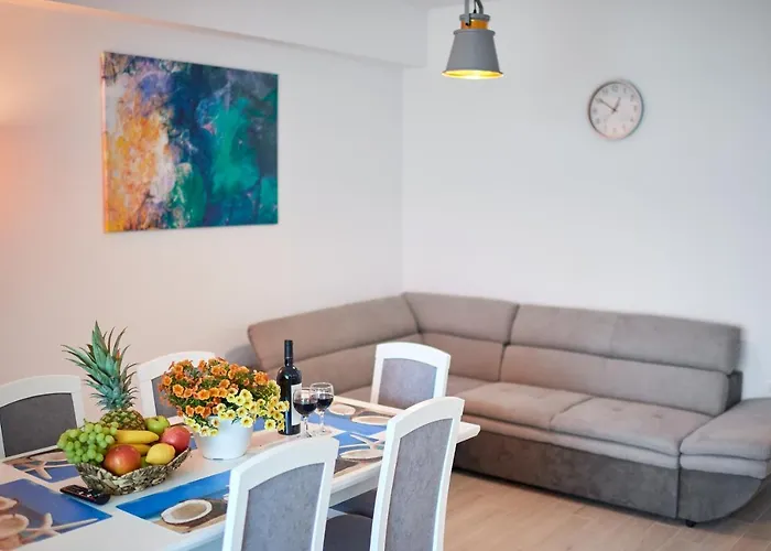 아파트 Roapart Riva Studiouri Si 2-3 Cu -parcare Privata 마마이아