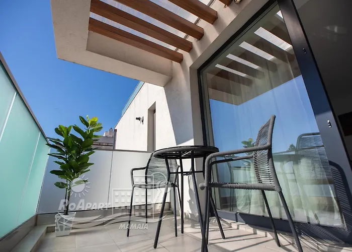 Roapart Riva Studiouri Si 2-3 Cu -parcare Privata 아파트 마마이아