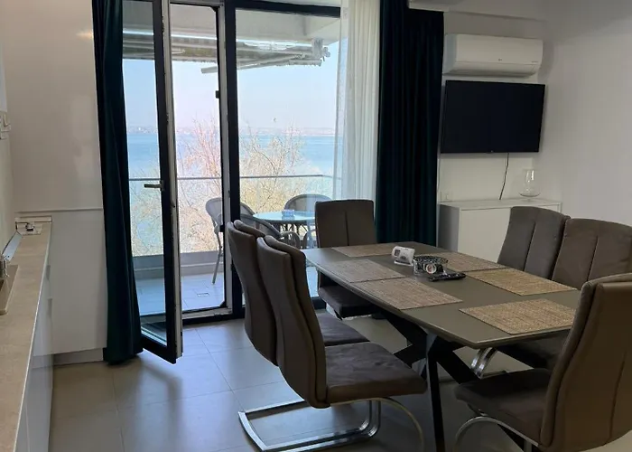 Roapart Riva Studiouri Si 2-3 Cu -parcare Privata